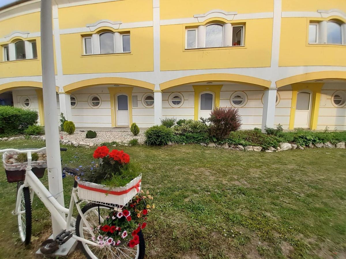 Thermal Garden Mosonmagyaróvár Exterior foto